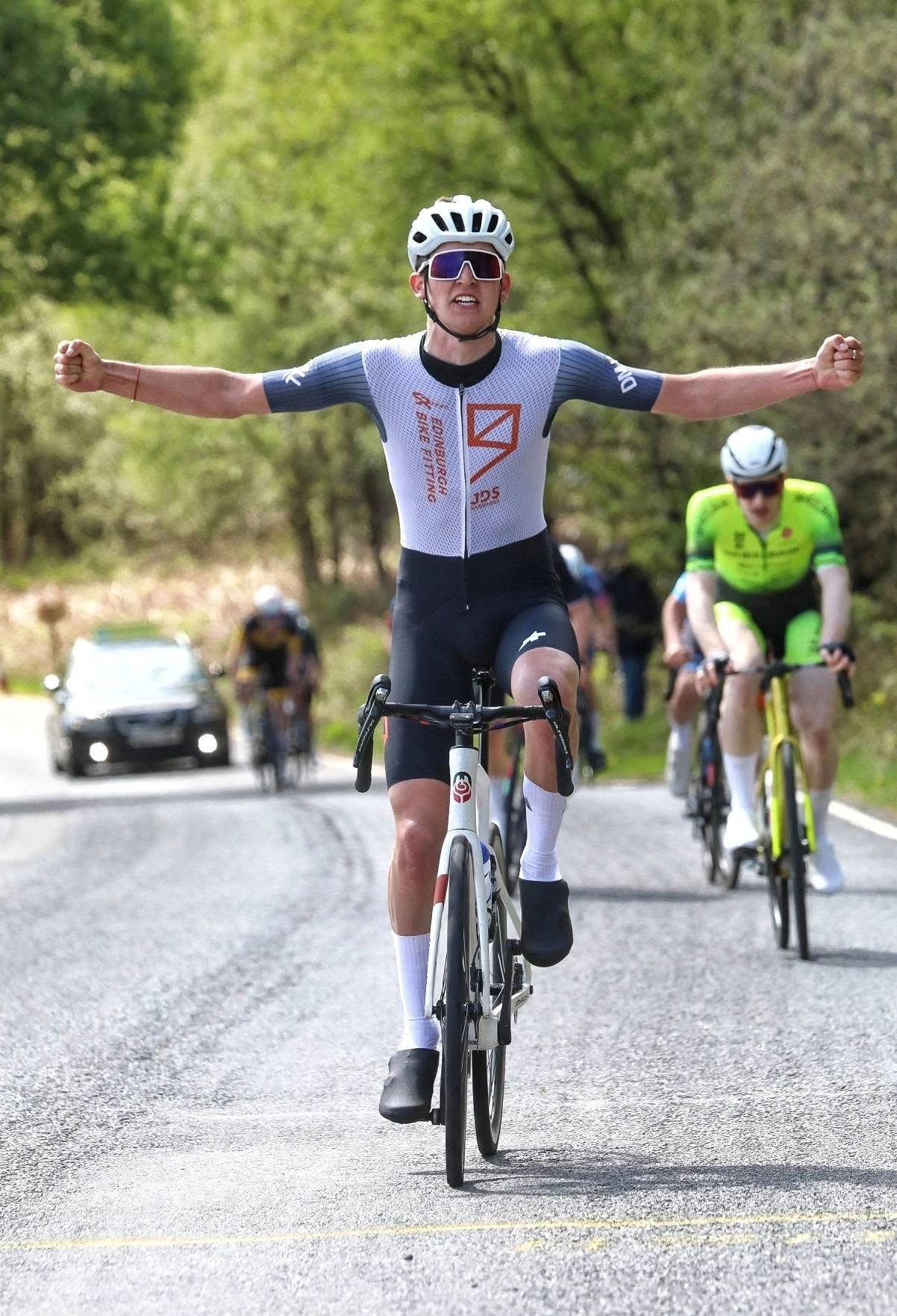 Sam wins the 2025 Scottish Road Race Championships